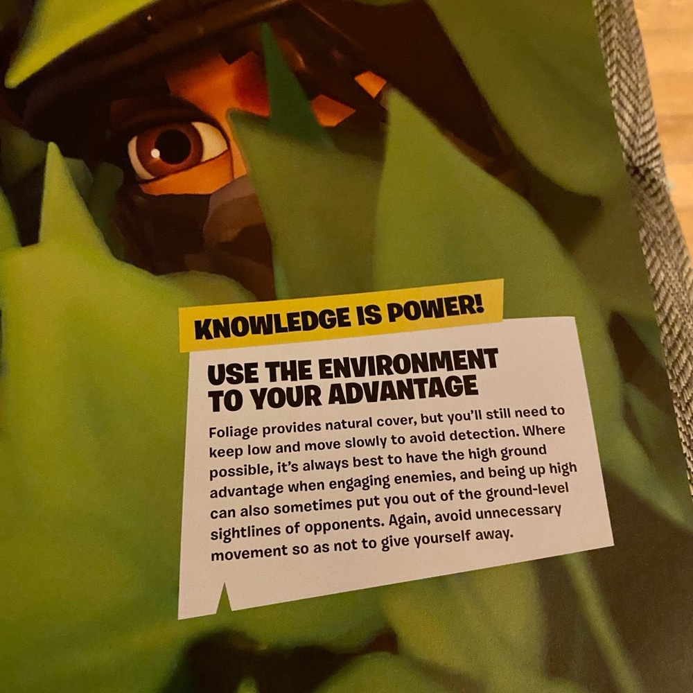 Book: Official FORTNITE Supply Drop Collectors’ Edition, Hardcover Playbook - Picture 5 of 9